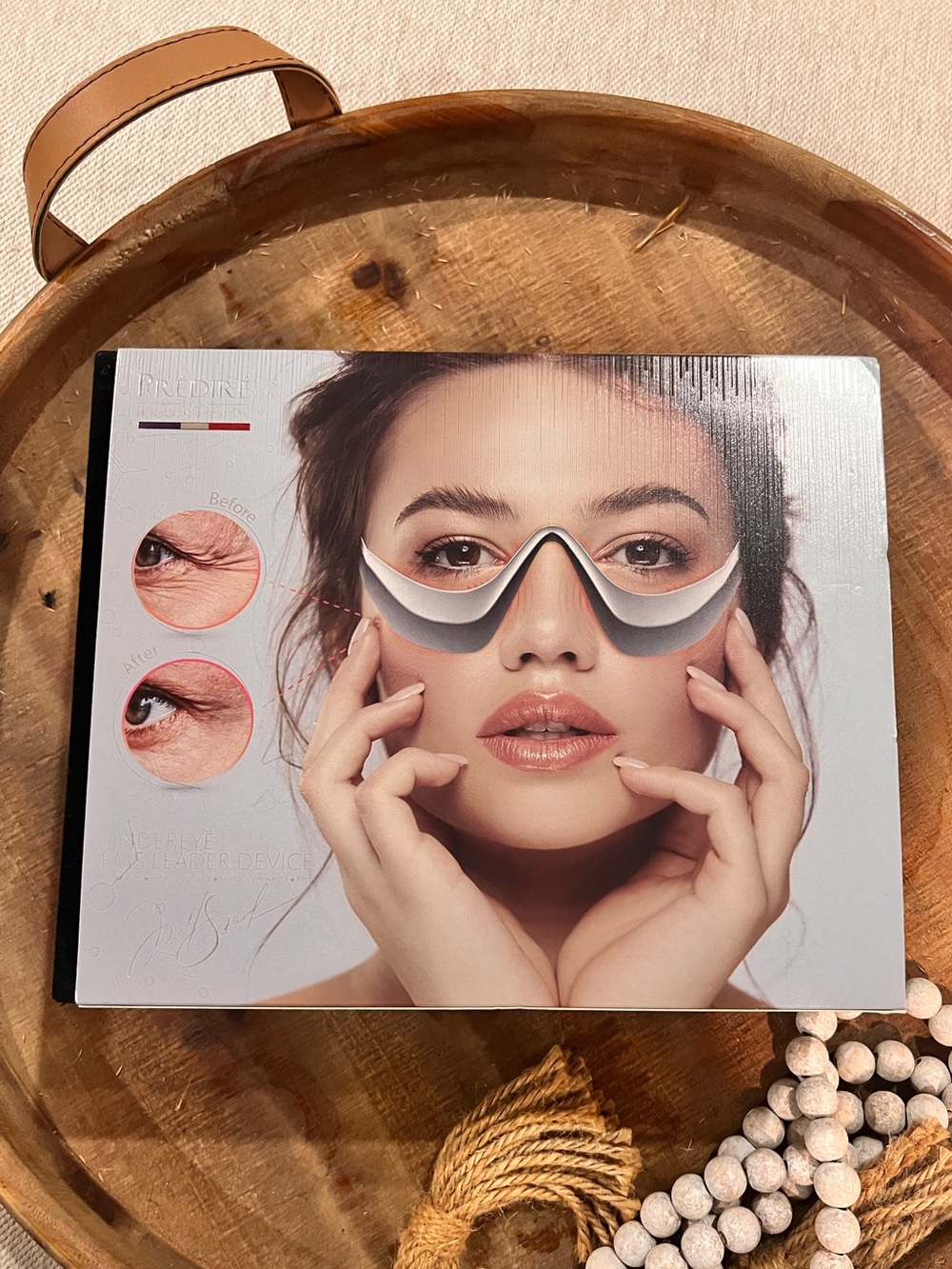 Prédiré Paris UnderEye EMS Leader Device